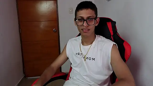 Niklausxxx online show from 02/21/26, 06:42