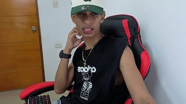 Niklausxxx online show from 02/26/26, 07:18