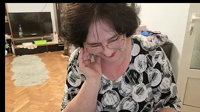 xMaryxAnne online show from 03/11/26, 06:58