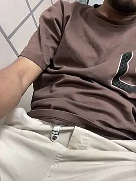 hassuniii online show from 02/12/26, 09:21