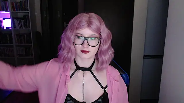 LunaXcherry online show from 03/25/26, 05:41