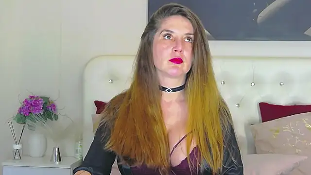 AzeliaHart online show from 02/16/26, 12:12