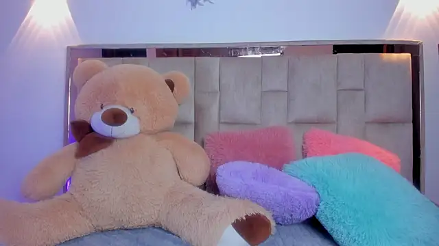 JuliettaArlet online show from 05/27/26, 11:07