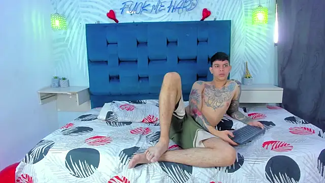 Adventurous Boys online show from 02/15/26, 02:14