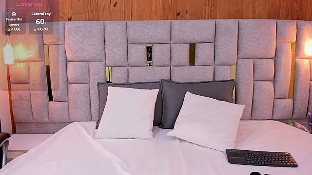 Nikky Red  online show from 02/18/26, 03:57