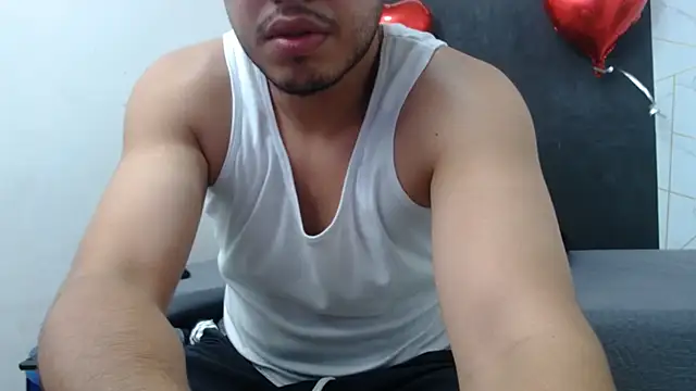 Snapshot of Trevor_Ash chatting on 02/15/26, 05:26 Trevor Ash online show from 02/15/26, 05:26