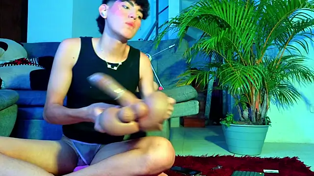 max femboy online show from 05/08/26, 04:51