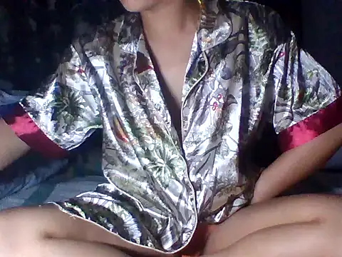 Hot newbabe18 online show from 02/25/26, 11:42