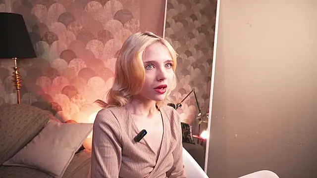 Snapshot of wow_angel chatting on 02/18/26, 05:47 wow angel online show from 02/18/26, 05:47