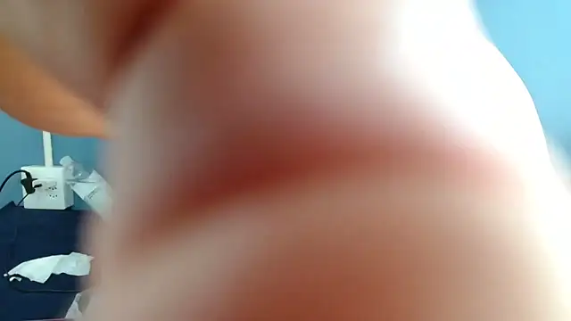 Sweet-Bella17 online show from 03/24/26, 11:26