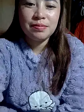 Snapshot of yun_2006 chatting on 02/19/26, 06:31 yun 2006 online show from 02/19/26, 06:31