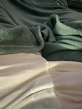 Thomascrtz online show from 03/18/26, 07:50