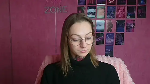 Esmi Winter online show from 02/18/26, 06:20