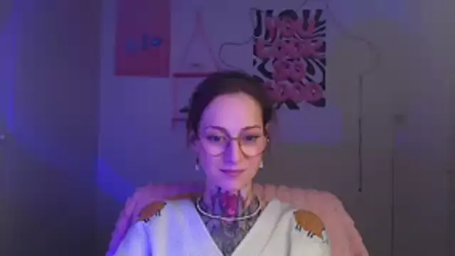 Esmi Winter online show from 03/12/26, 06:19