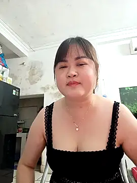 Kee-kimlee online show from 04/13/26, 05:29