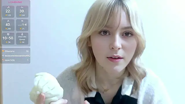 Snapshot of e_ri_ka93 chatting on 06/19/26, 01:15 e ri ka93 online show from 06/19/26, 01:15