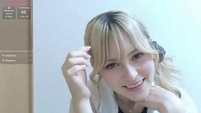 Snapshot of e_ri_ka93 chatting on 06/21/26, 01:35 e ri ka93 online show from 06/21/26, 01:35