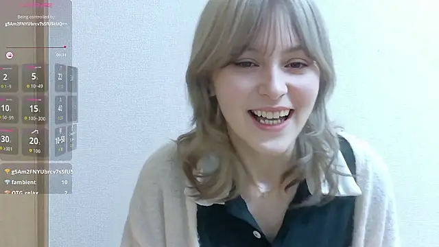 Snapshot of e_ri_ka93 chatting on 07/11/26, 01:25 e ri ka93 online show from 07/11/26, 01:25