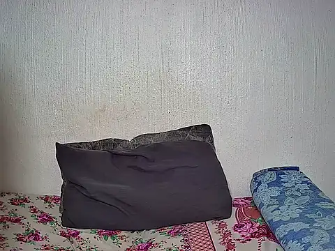 BlackBeauty2002 online show from 02/09/26, 08:24