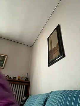 Snapshot of Sony28v chatting on 02/18/26, 06:42 Sony28v online show from 02/18/26, 06:42