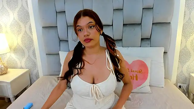 keiira foxxx online show from 04/14/26, 11:27