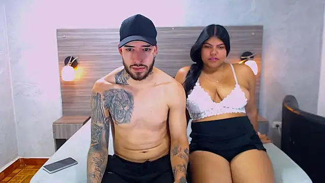 Paulina And Tayron online show from 02/10/26, 07:40