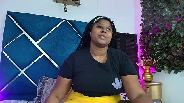 AlexaRousse4u online show from 04/18/26, 02:59