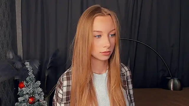 Snapshot of CarmenLipkin chatting on 02/20/26, 09:15 CarmenLipkin online show from 02/20/26, 09:15