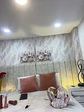 Snapshot of Brisa_Silva chatting on 07/04/26, 12:00 Brisa Silva online show from 07/04/26, 12:00
