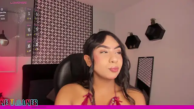 Lola 12  online show from 03/24/26, 01:16