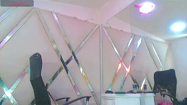 TifannyAmateur online show from 02/14/26, 07:21