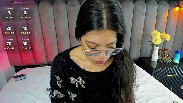 Snapshot of Lanadelrey_1 chatting on 03/23/26, 12:09 Lanadelrey 1 online show from 03/23/26, 12:09