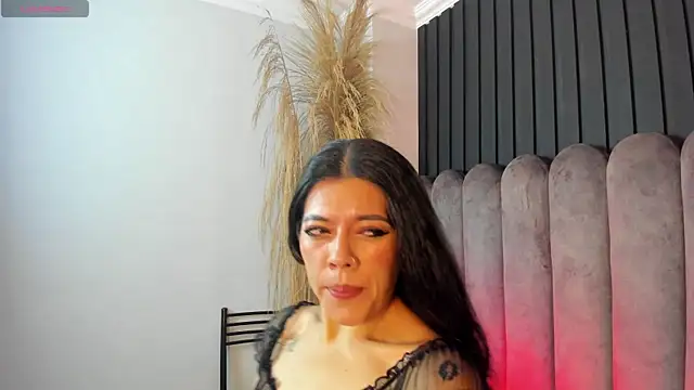 Snapshot of Lanadelrey_1 chatting on 04/01/26, 11:00 Lanadelrey 1 online show from 04/01/26, 11:00