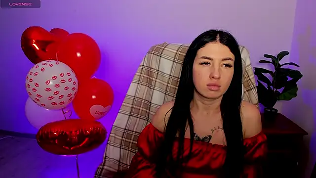 milanasky5 online show from 02/13/26, 04:03