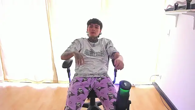 Snapshot of Your_Tao chatting on 02/10/26, 05:50 Your Tao online show from 02/10/26, 05:50