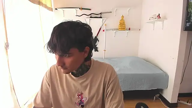 Snapshot of Your_Tao chatting on 02/15/26, 04:36 Your Tao online show from 02/15/26, 04:36