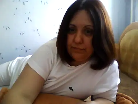 LockyCharm111 online show from 06/01/26, 03:36