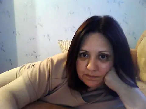 LockyCharm111 online show from 06/12/26, 05:45