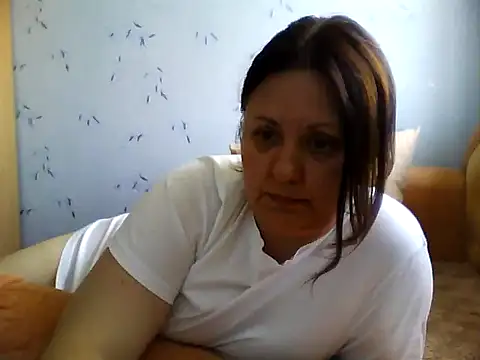 LockyCharm111 online show from 06/25/26, 07:24