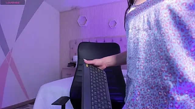 Snapshot of DulcePrince_ chatting on 02/21/26, 12:17 DulcePrince online show from 02/21/26, 12:17