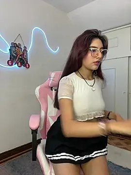 VelariaSoft online show from 02/11/26, 02:33