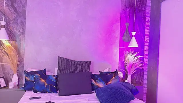 Hannah-Prada online show from 02/28/26, 11:22