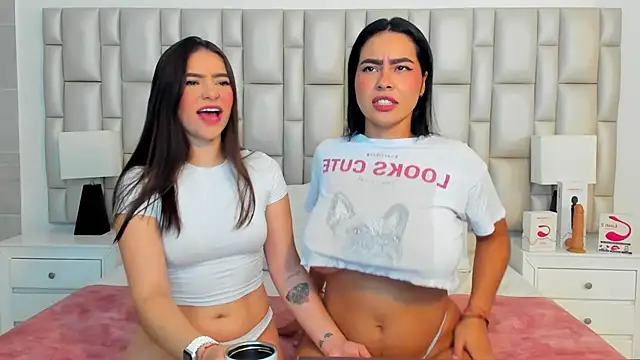 Snapshot of paola_katy_dicks chatting on 03/20/25, 01:26 paola katy dicks online show from 03/20/25, 01:26