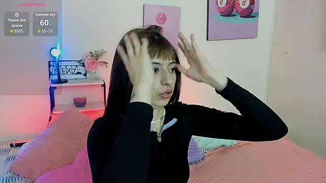Snapshot of AnnyCotton chatting on 06/11/26, 07:34 AnnyCotton online show from 06/11/26, 07:34