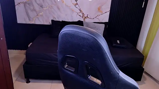 Snapshot of Sophie19__ chatting on 02/19/26, 11:50 Sophie19 online show from 02/19/26, 11:50