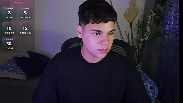 eithan jonnes online show from 04/13/26, 08:58