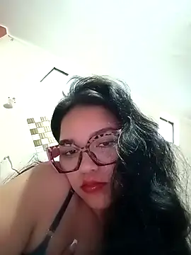 Snapshot of samantha-691 chatting on 02/19/26, 11:28 samantha-691 online show from 02/19/26, 11:28