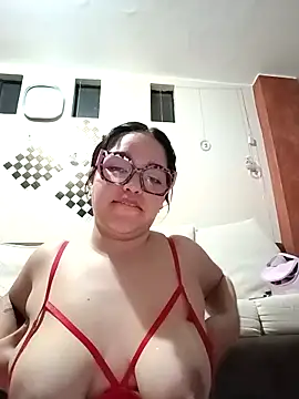 Snapshot of samantha-691 chatting on 02/27/26, 04:12 samantha-691 online show from 02/27/26, 04:12