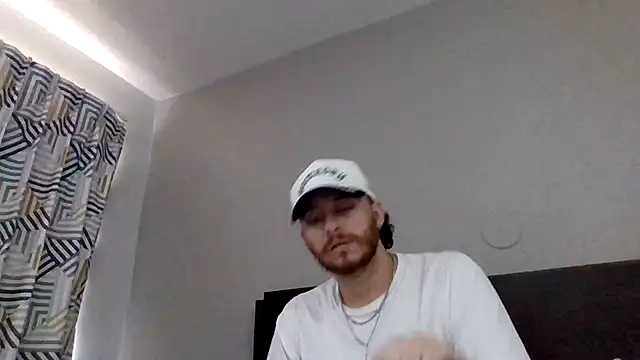 Tallhungandcloudy online show from 04/24/26, 11:07