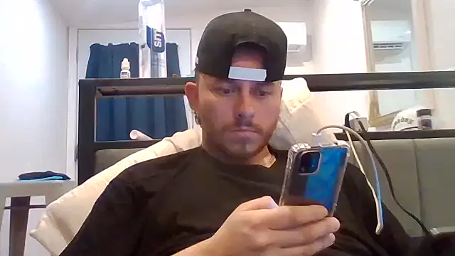 Tallhungandcloudy online show from 05/06/26, 05:03